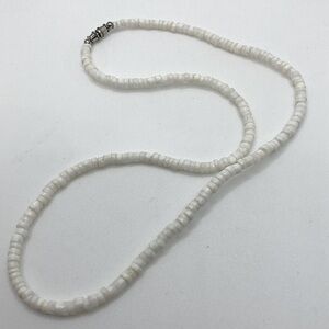 Vtg White Puka Shell Disc Beaded Necklace 15”